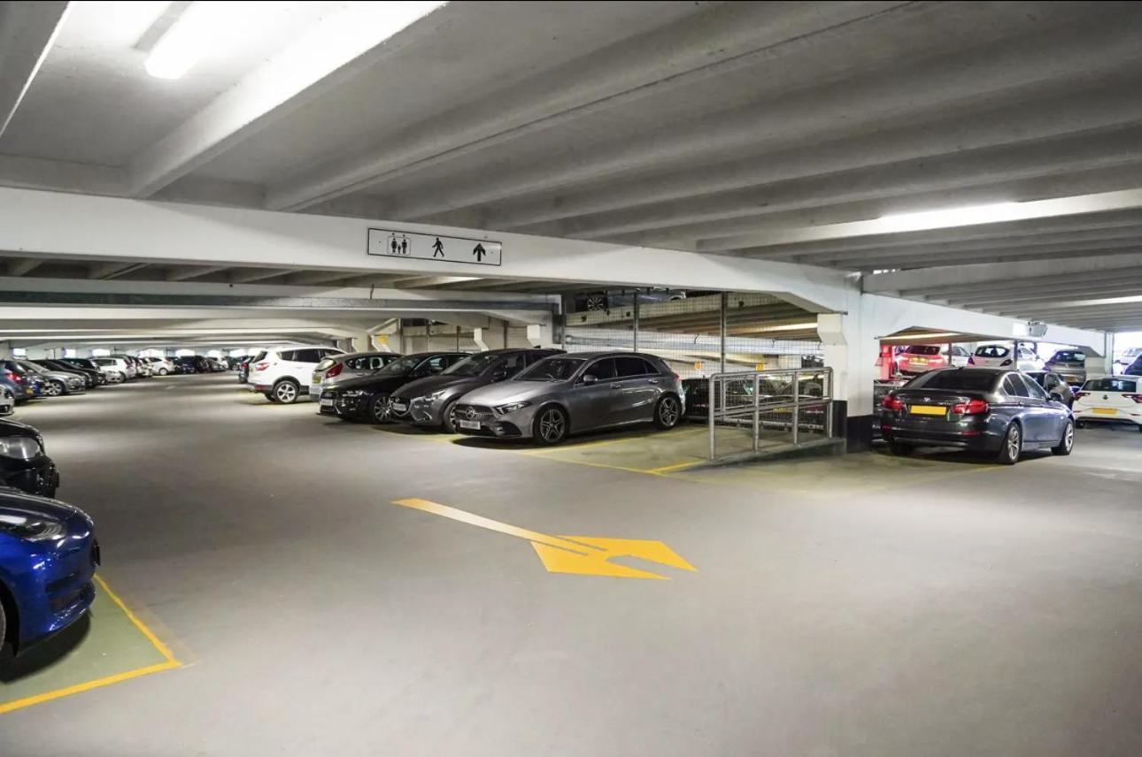 Deluxe City Modern Apt&Free Parking No Balcony Leeds  Exterior foto